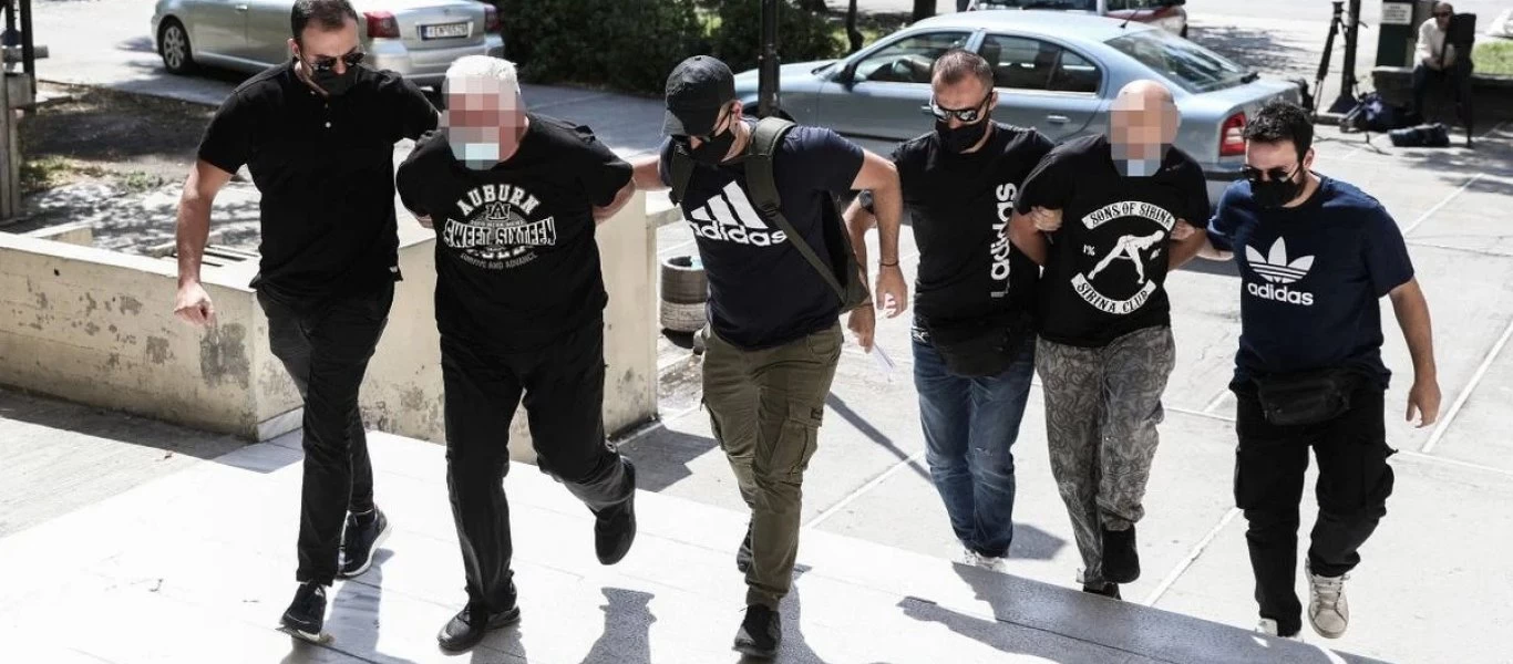 Υπόθεση 19χρονης - Ηλιούπολη: Τα τρία ερωτήματα που καλείται να απαντήσει η ΕΛ.ΑΣ.